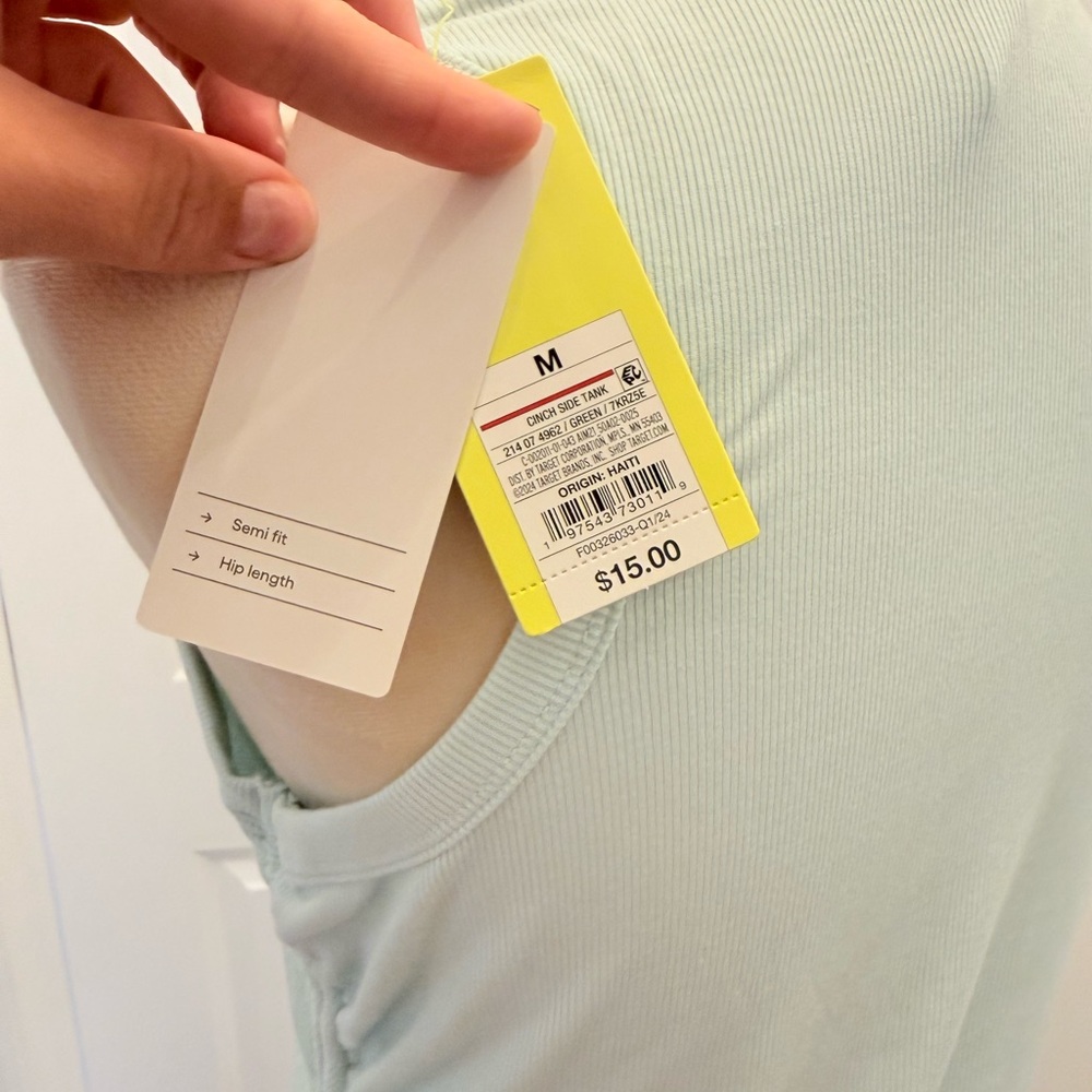 ALL IN MOTION RUCHED MINT GREEN TOP MEDIUM NWT - Picture 2 of 7